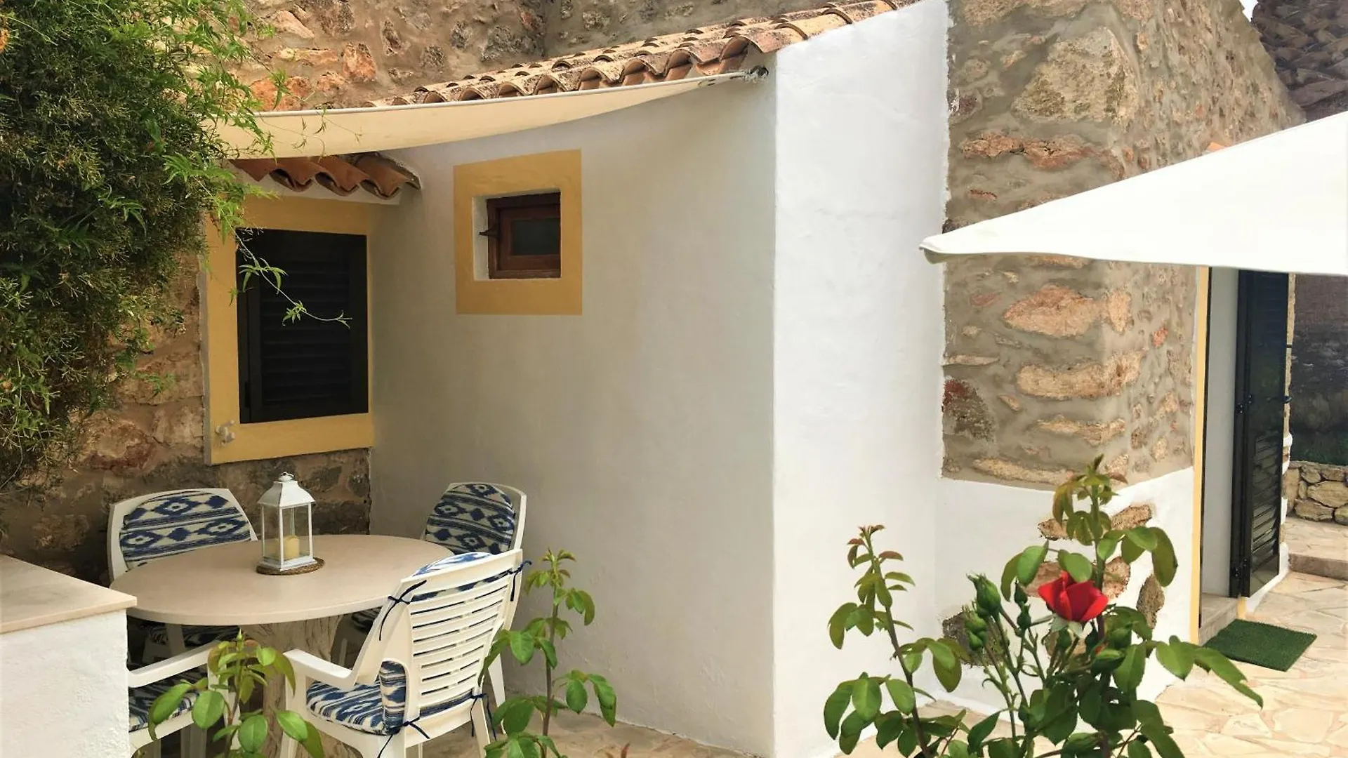 Apartamentos Pinosol Santa Eulària des Riu 0*,